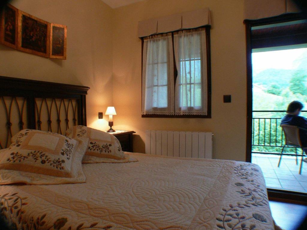 Hotel Rural El Fondon Soto De Agues Kültér fotó